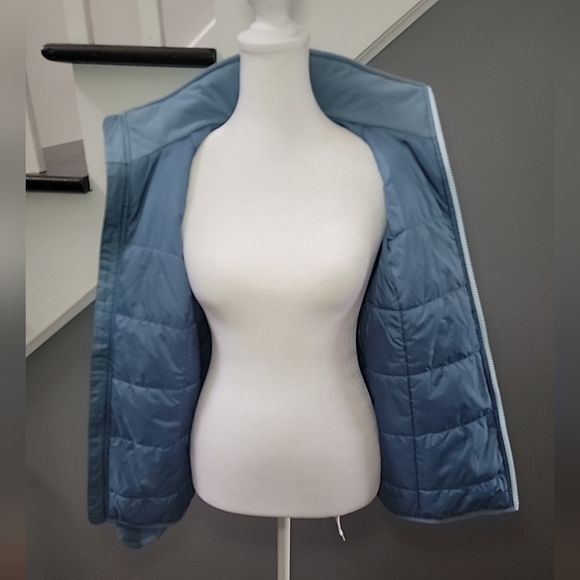 The North Face Womens Blue Light Weight Puffer Jacket Size Med Hiking Camping - Picture 4 of 6